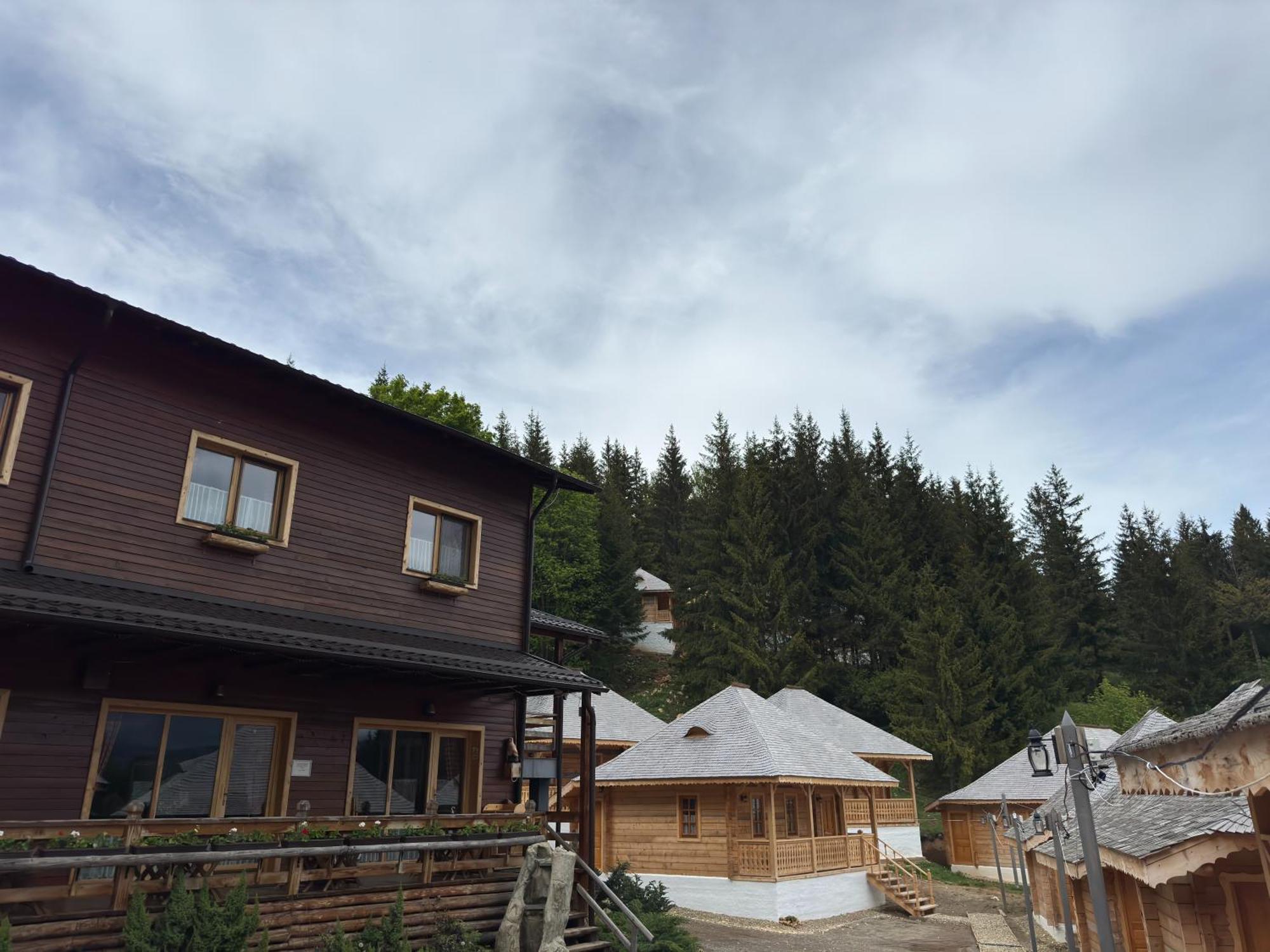 Villa Andolia Moeciu De Sus Esterno foto